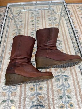 Keen Brown Wedge Mid-Calf Boots